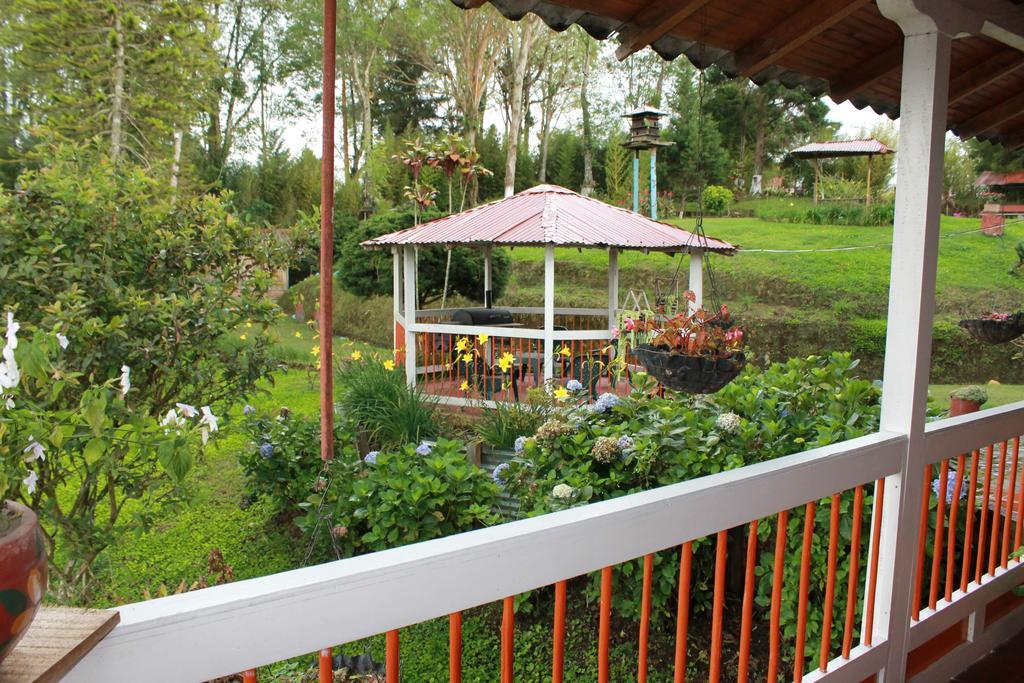 La Gaviota Bnb Bed & Breakfast Филандиа Стая снимка