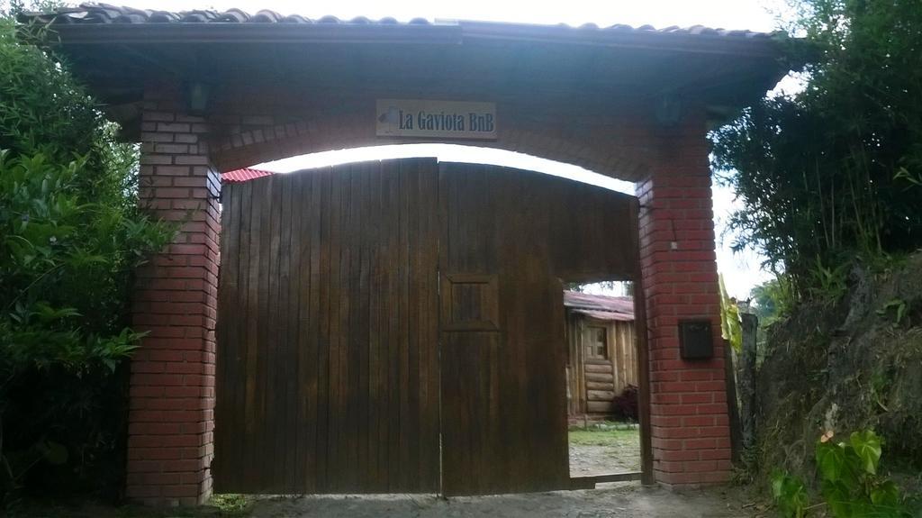 La Gaviota Bnb Bed & Breakfast Филандиа Екстериор снимка